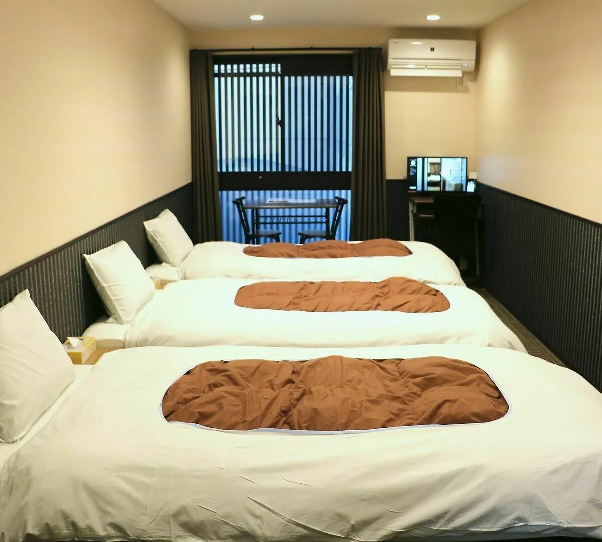 Oyo Japan Hotels Gojo-Muromachi Kyoto