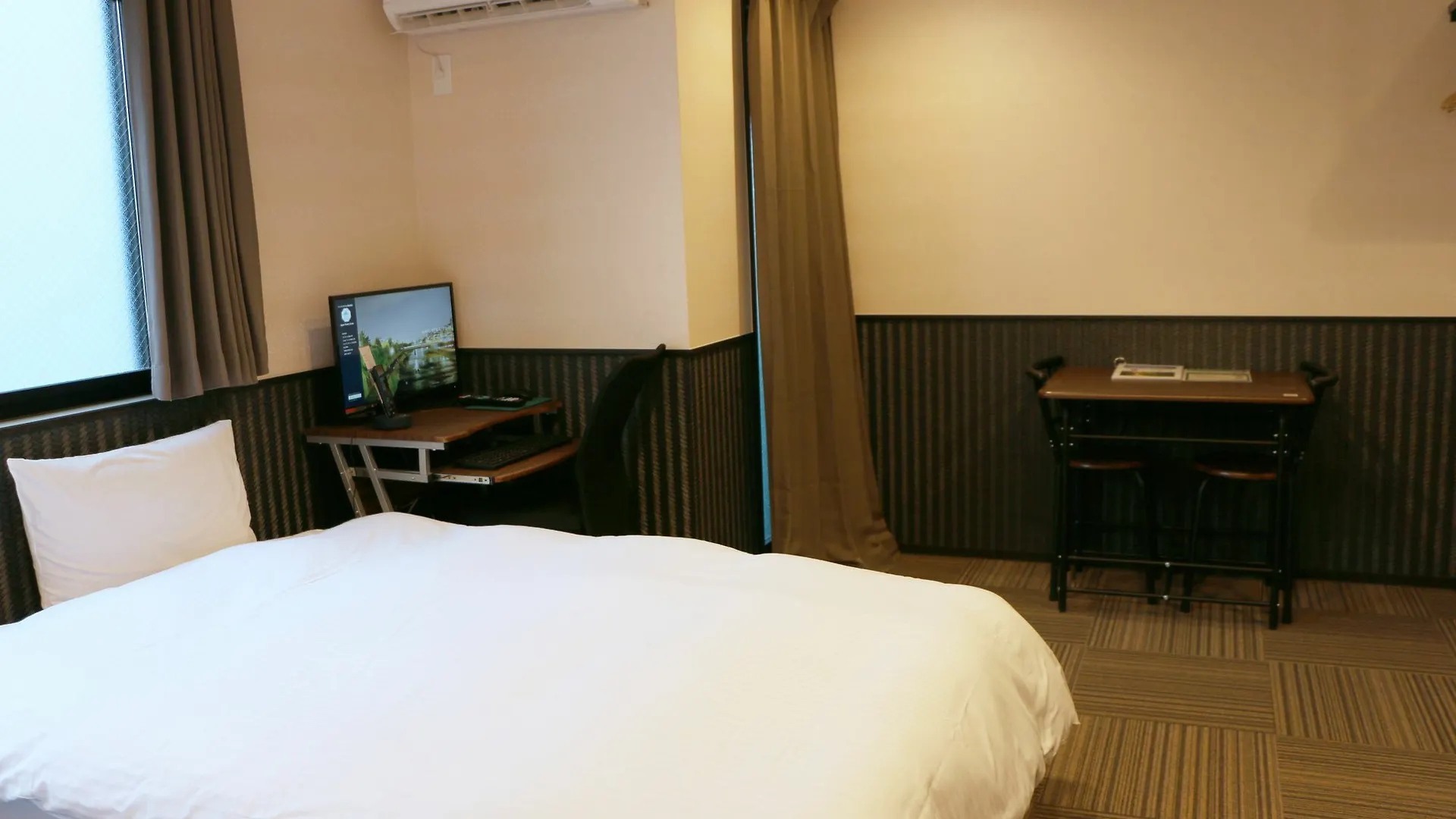 Oyo Japan Hotels Gojo-Muromachi Kyoto