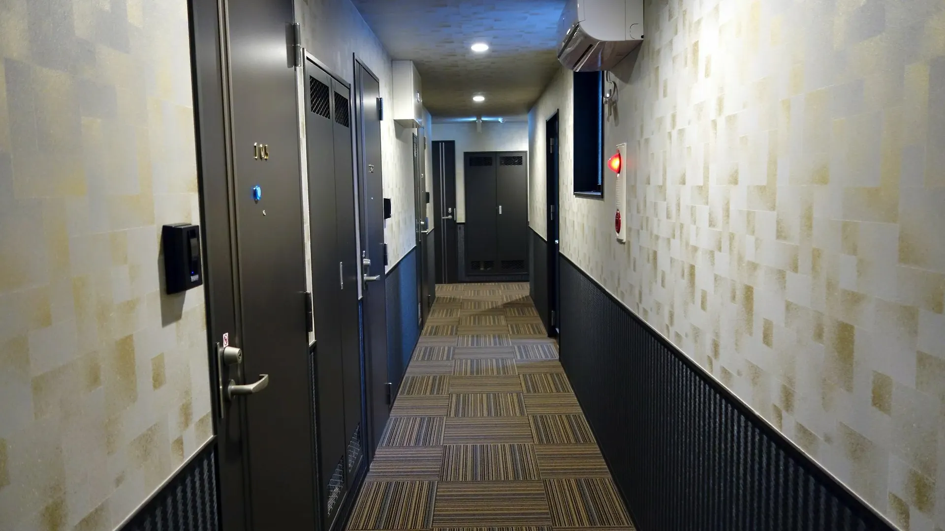 Oyo Japan Hotels Gojo-Muromachi Kyoto
