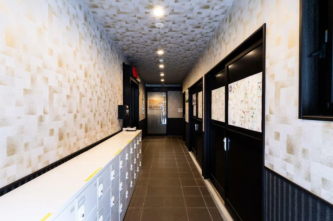 Oyo Japan Hotels Gojo-Muromachi Kyoto